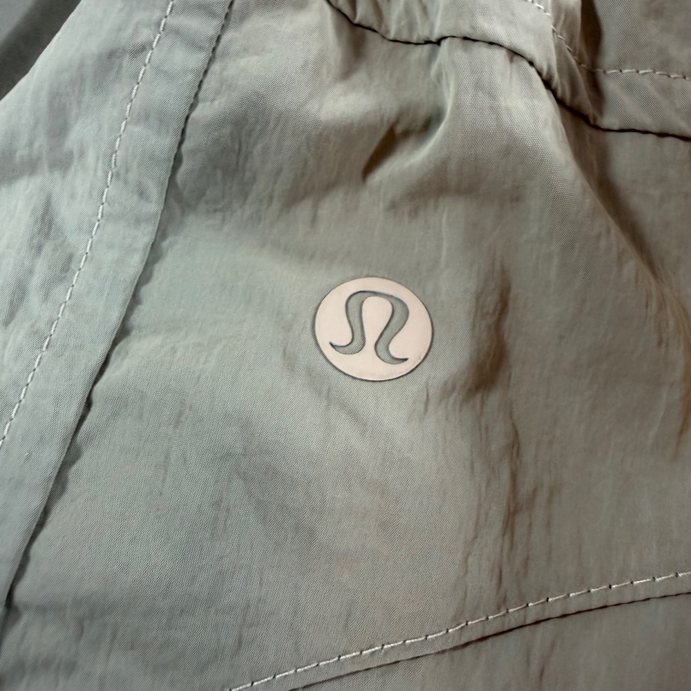 Lululemon Lab Nylon Joggers Womens 6 Tan Khaki Toggle Waist Zip Ankle‎ - Picture 5 of 11